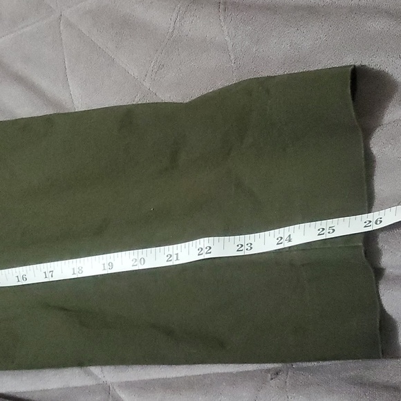 Women's Cropped Pants in Brown - Picture 12 of 12